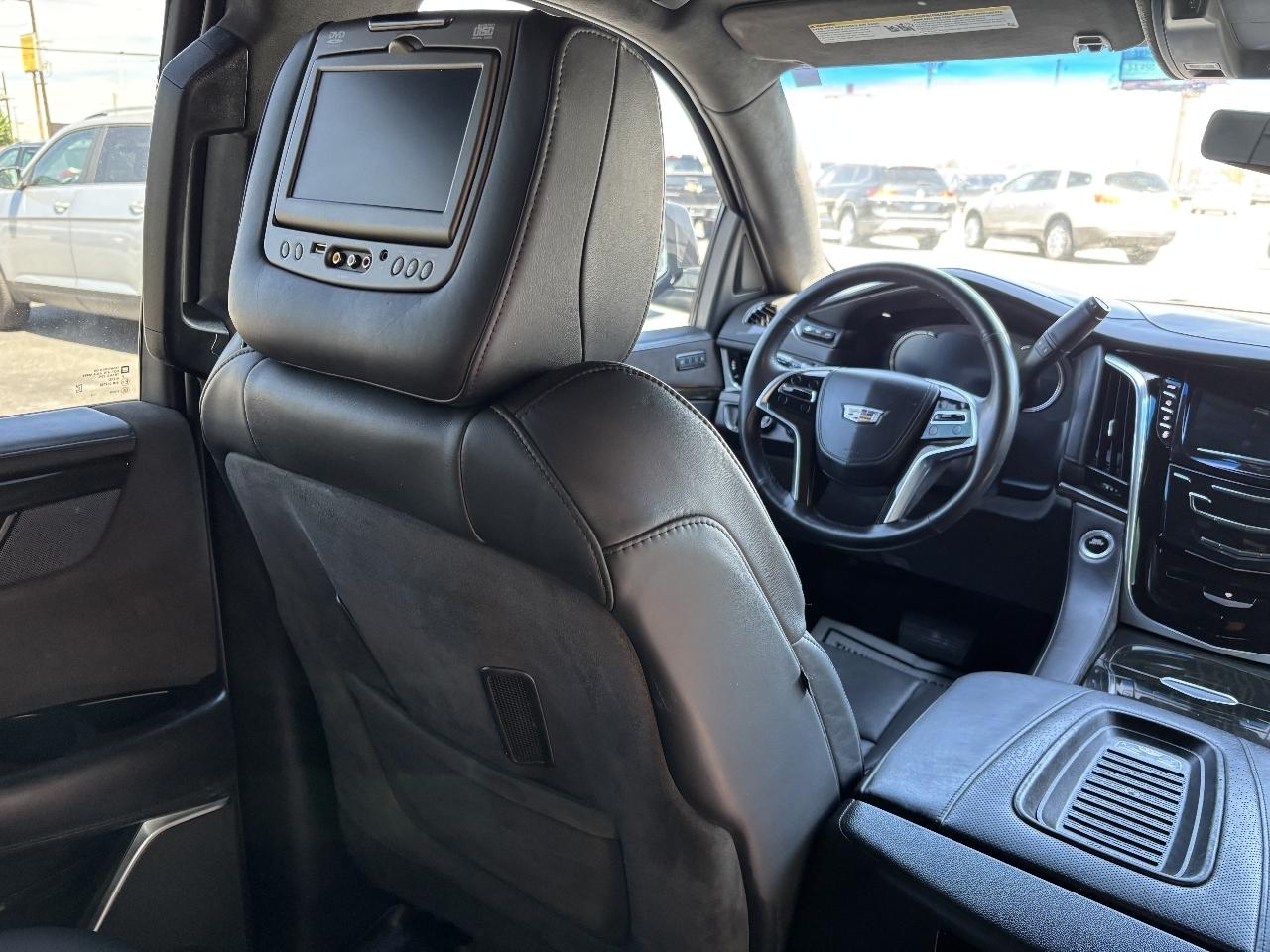 Cadillac Escalade ESV Platinum 4WD 2018