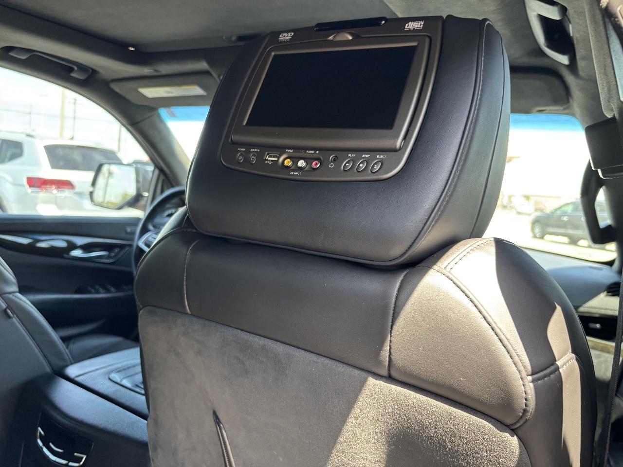 Cadillac Escalade ESV Platinum 4WD 2018
