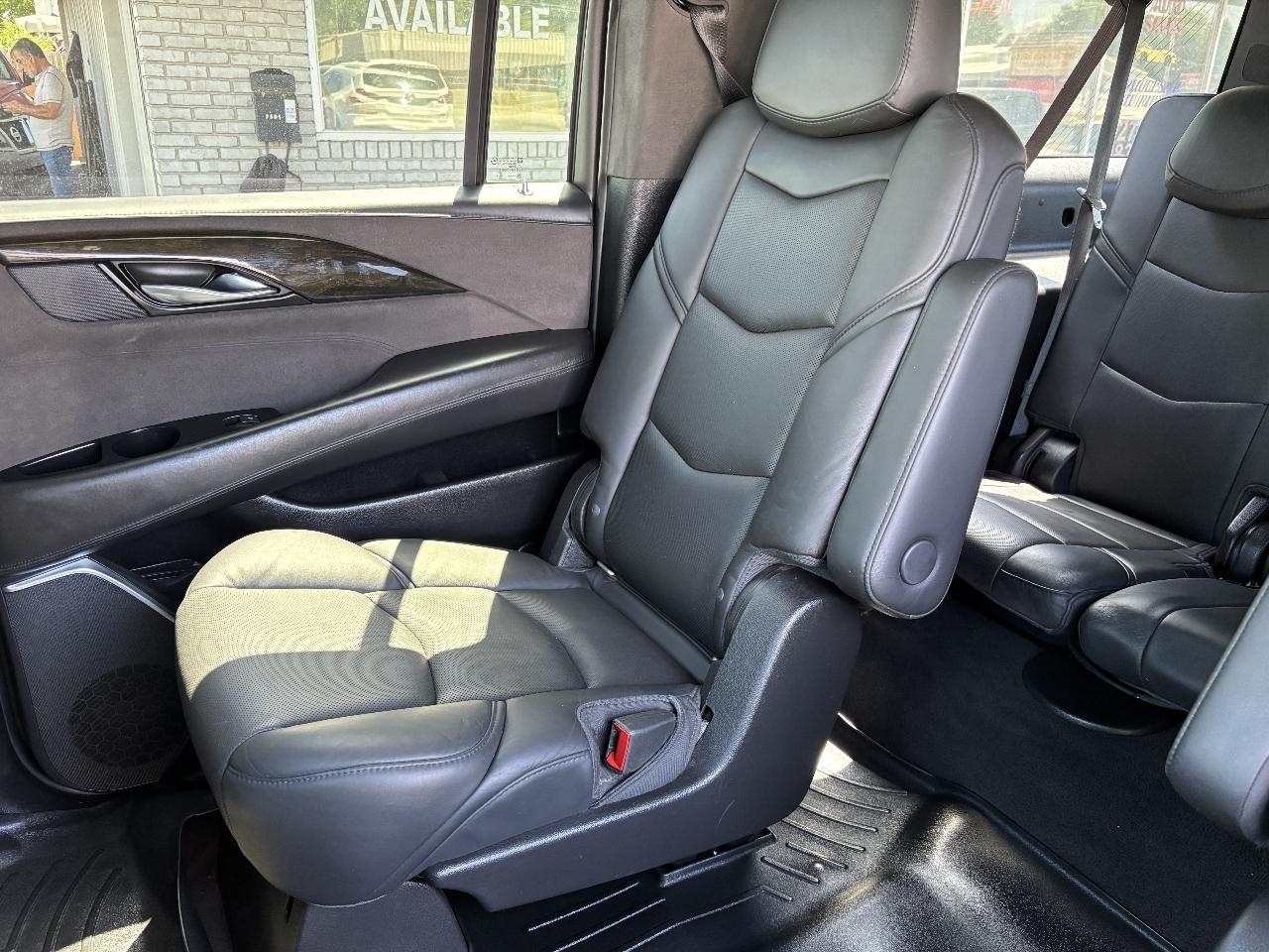 Cadillac Escalade ESV Platinum 4WD 2018