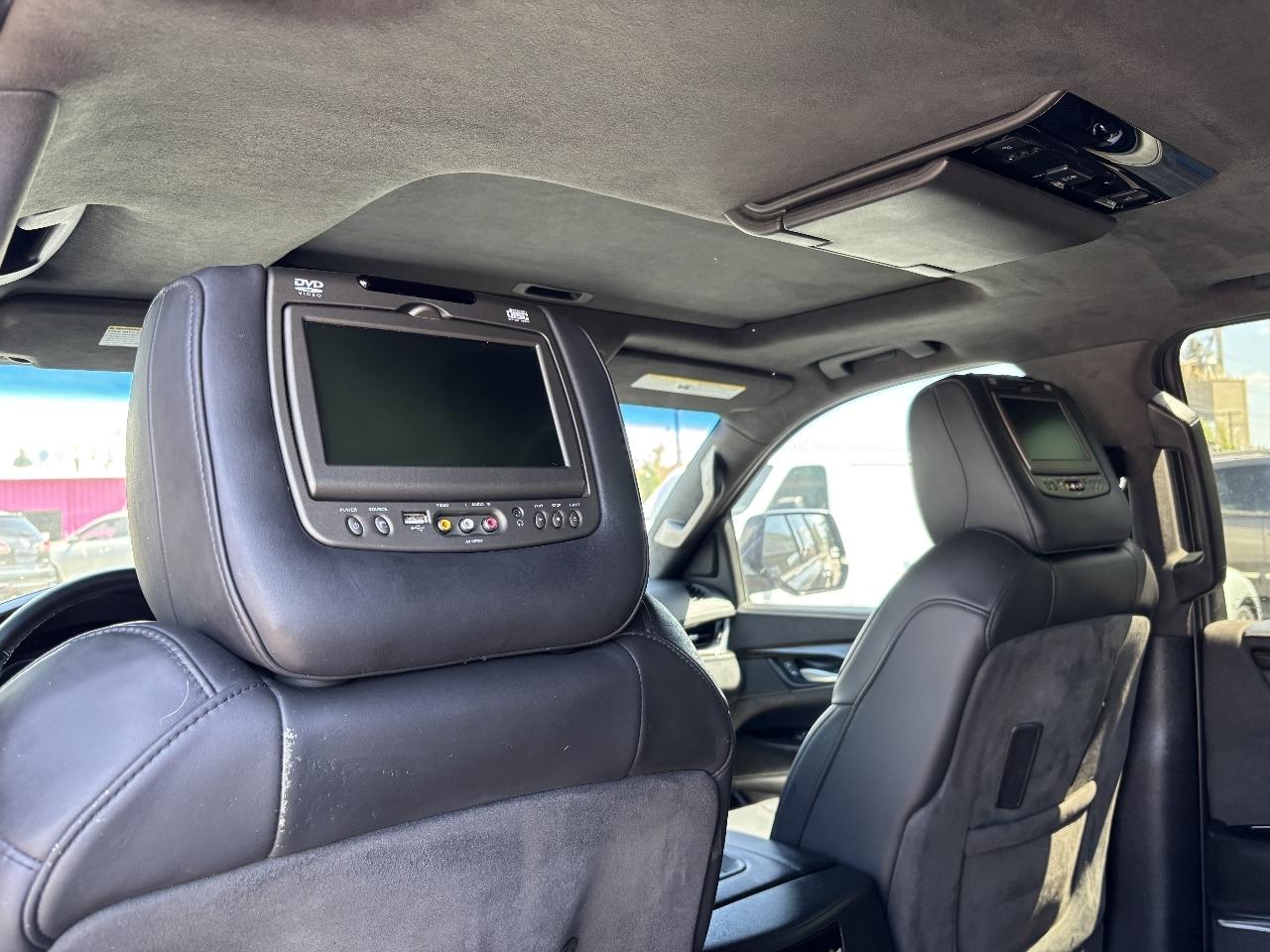 Cadillac Escalade ESV Platinum 4WD 2018