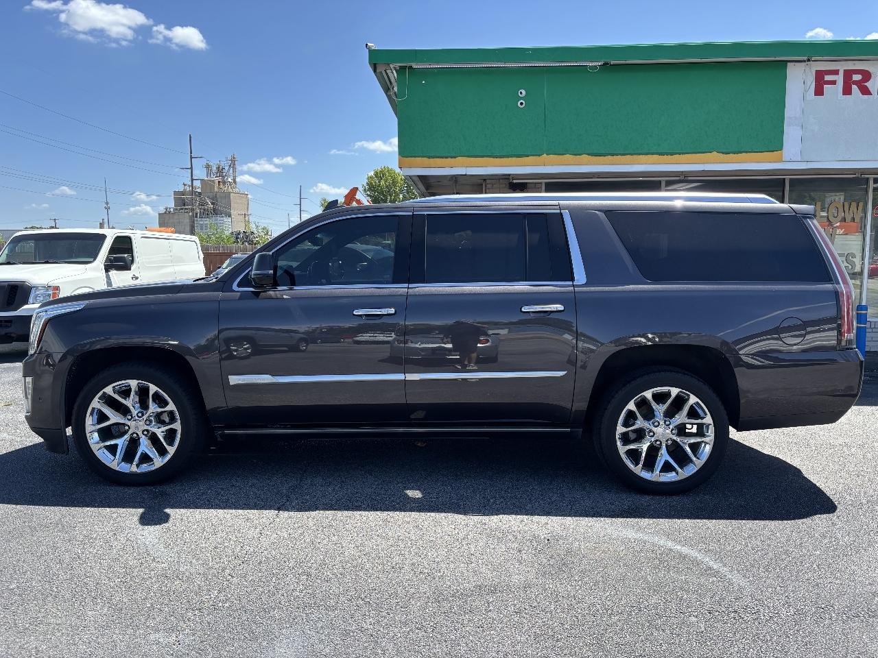 Cadillac Escalade ESV Platinum 4WD 2018