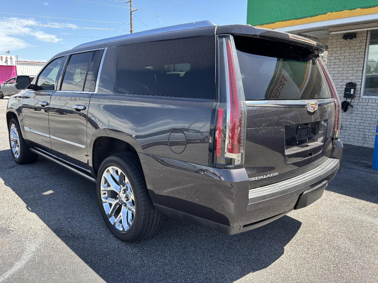 Cadillac Escalade ESV Platinum 4WD 2018
