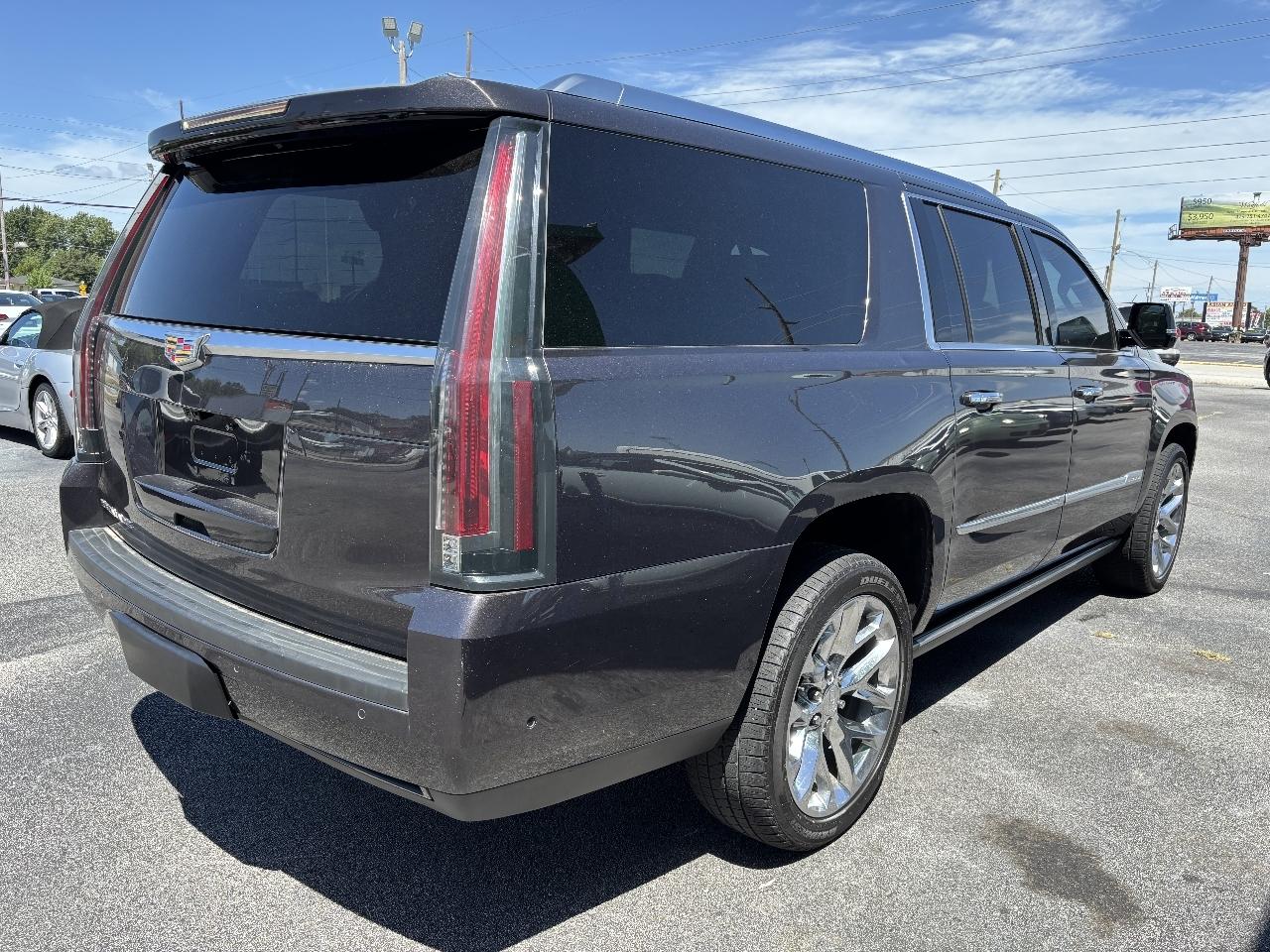 Cadillac Escalade ESV Platinum 4WD 2018