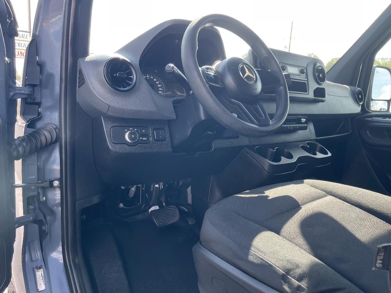 Mercedes-Benz Sprinter  2019