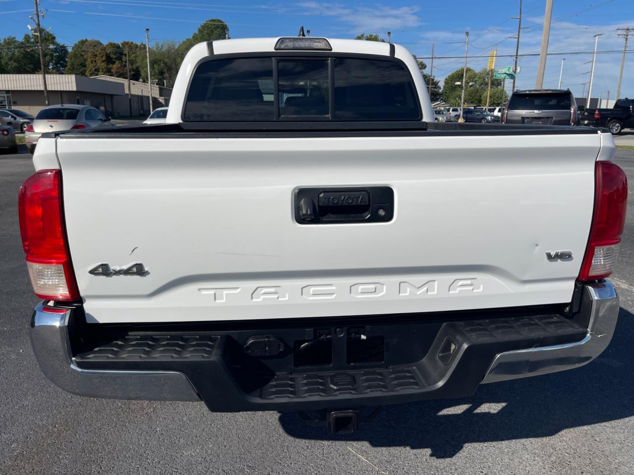 Toyota Tacoma  2017
