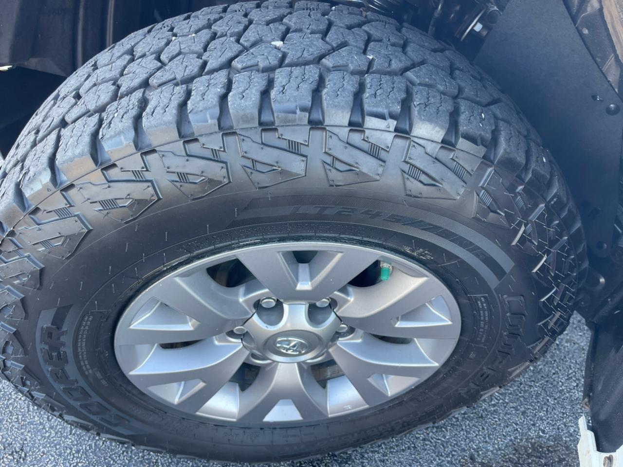 Toyota Tacoma  2017