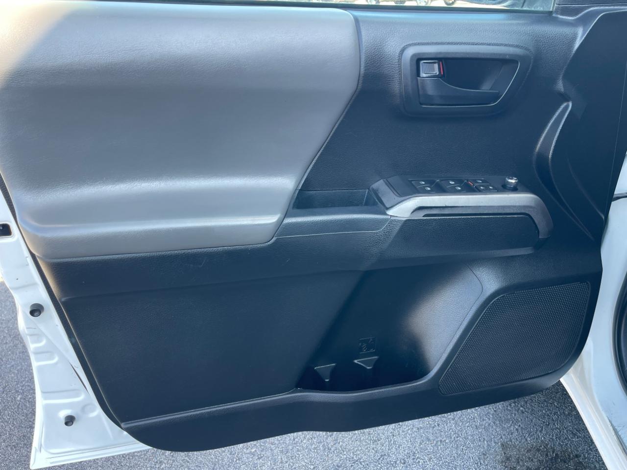 Toyota Tacoma  2017