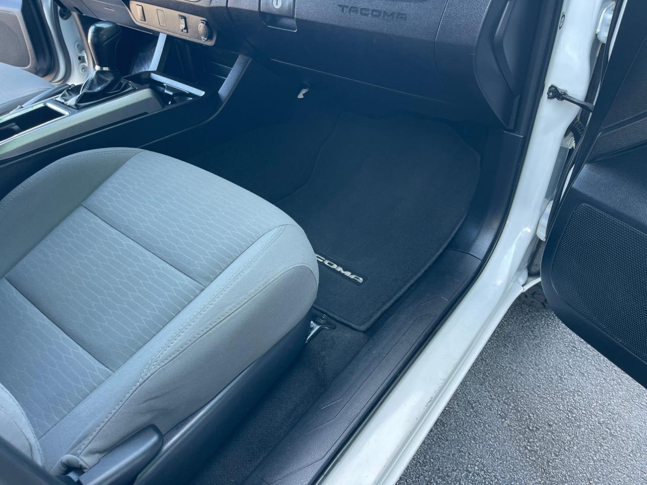 Toyota Tacoma  2017