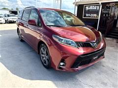 2018 Toyota Sienna 