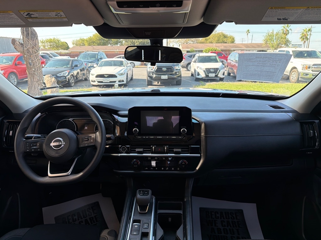 Nissan Pathfinder S 2022 Nissan Pathfinder S 2022