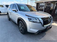 2022 Nissan Pathfinder 