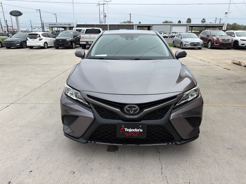Toyota Camry SE 2018