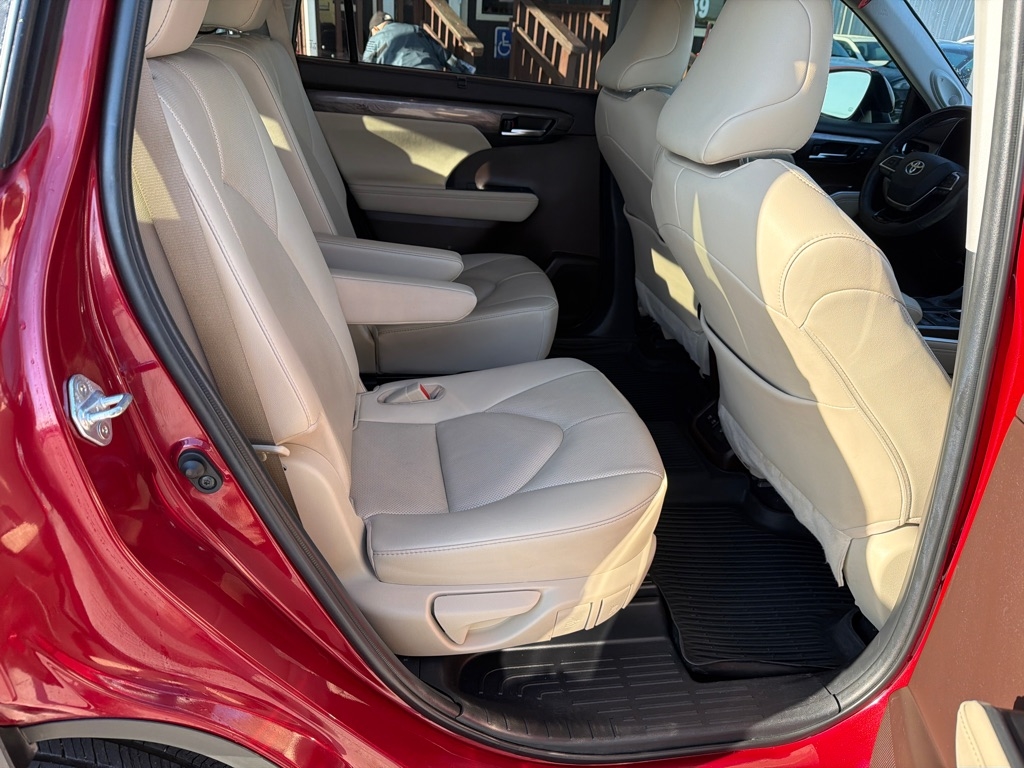 Toyota Highlander Limited 2020