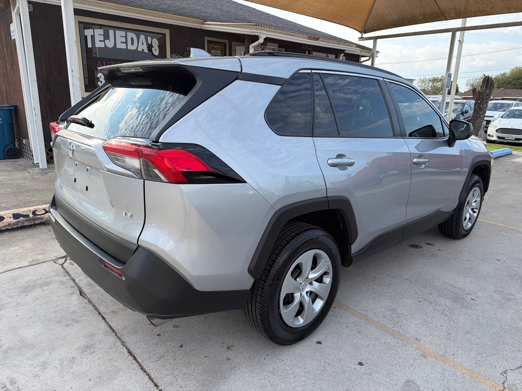 Toyota RAV4 LE 2019