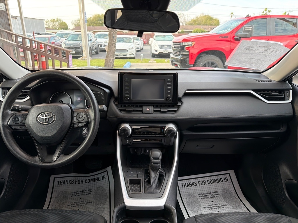 Toyota RAV4 LE 2019