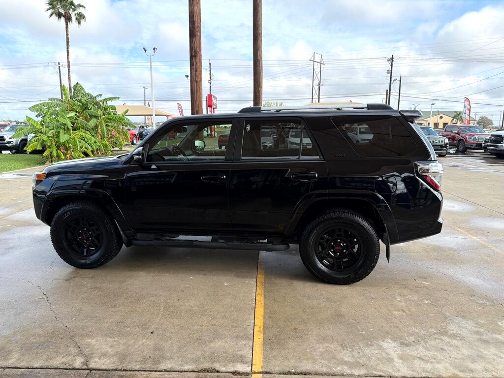 Toyota 4Runner SR5 2WD 2020