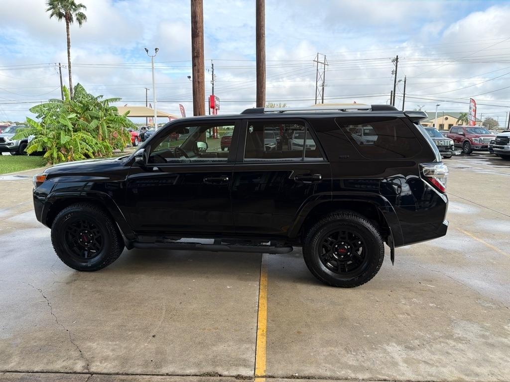 Toyota 4Runner SR5 2WD 2020