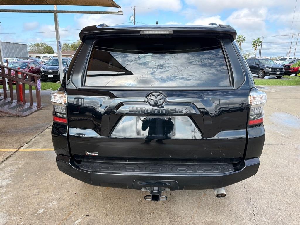 Toyota 4Runner SR5 2WD 2020