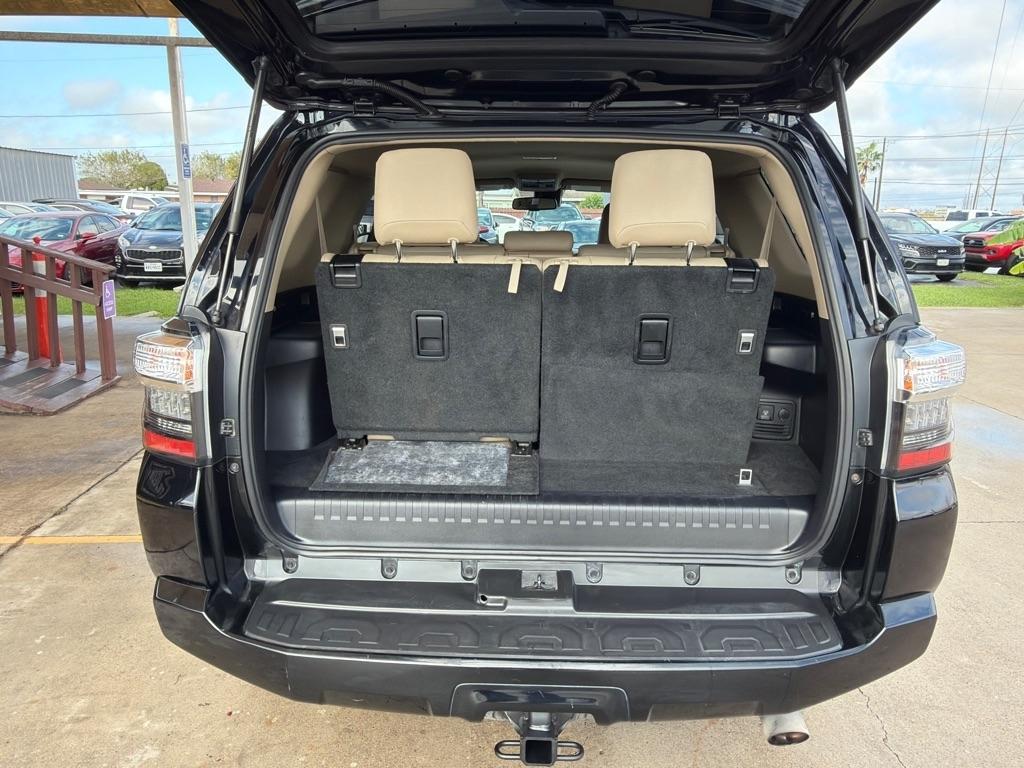 Toyota 4Runner SR5 2WD 2020