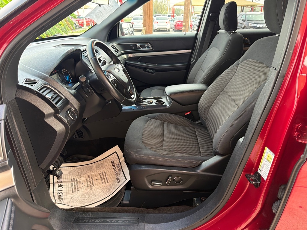 Ford Explorer XLT FWD 2018