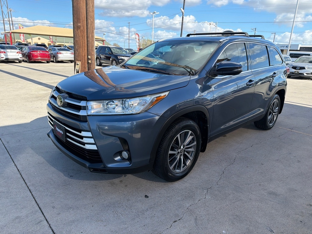 Toyota Highlander SE FWD V6 2019