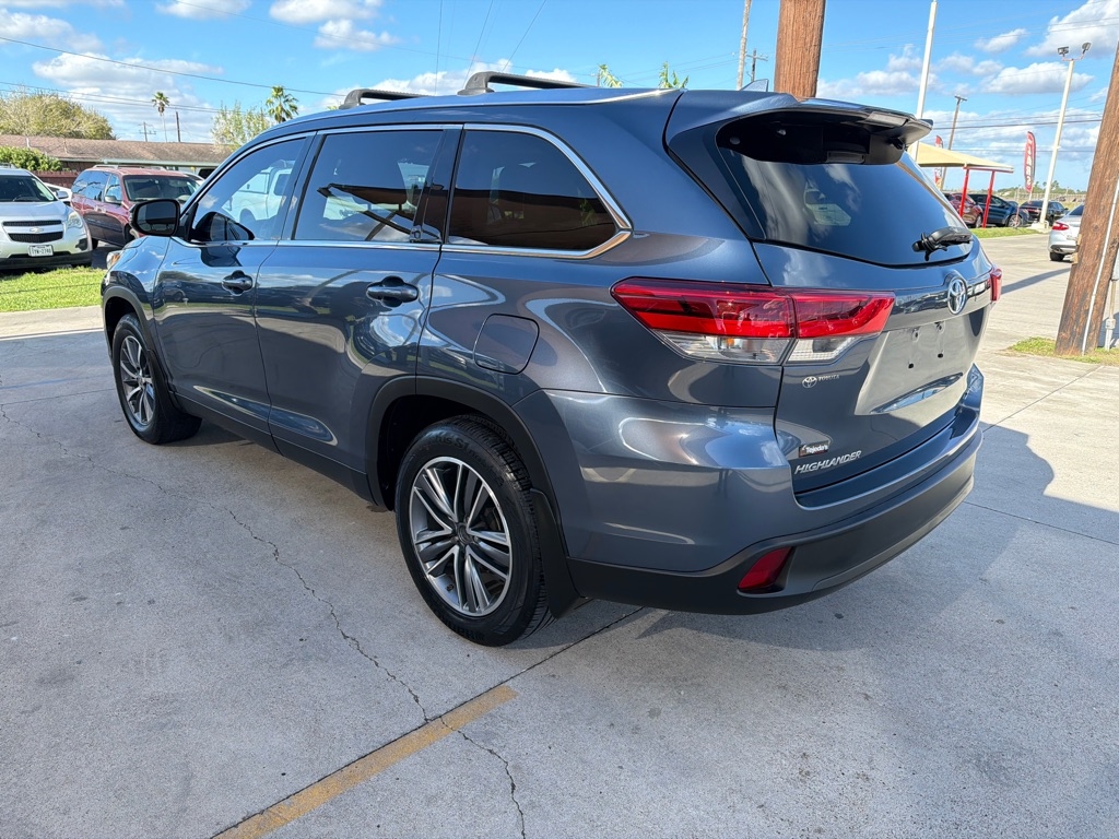 Toyota Highlander SE FWD V6 2019