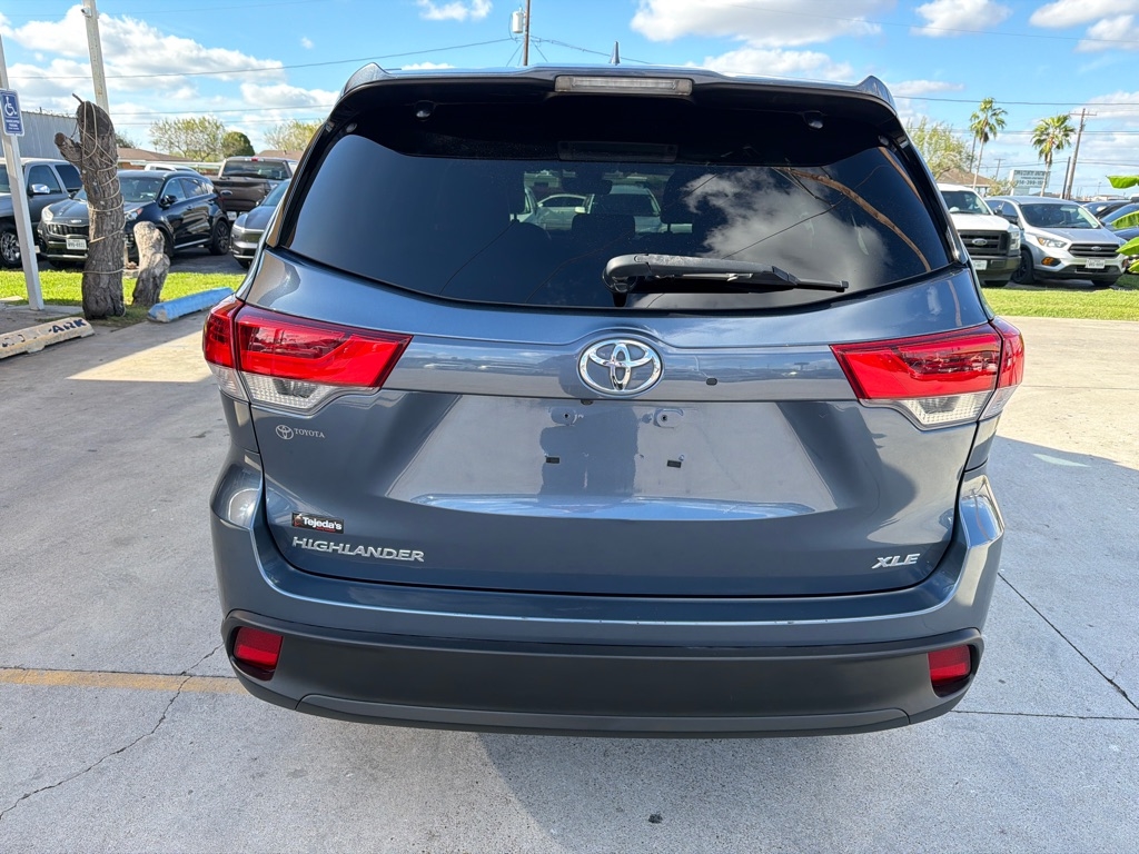 Toyota Highlander SE FWD V6 2019