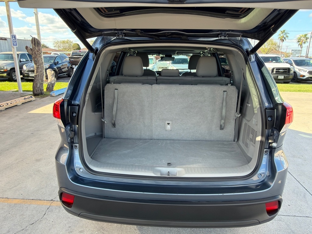 Toyota Highlander SE FWD V6 2019