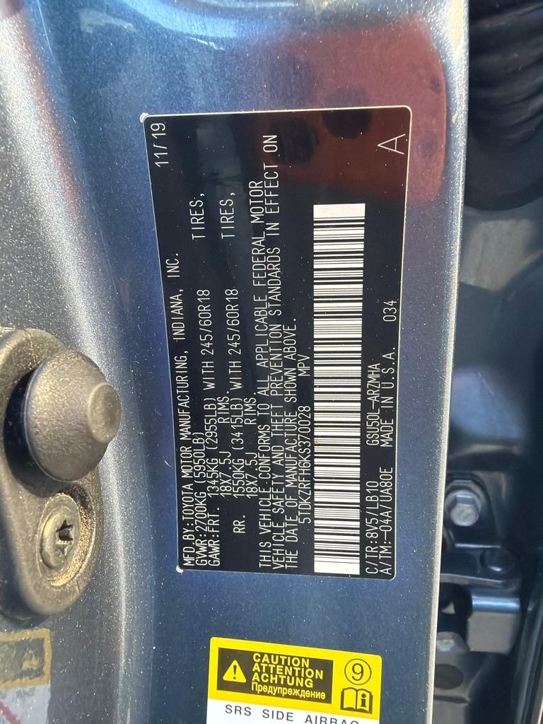 Toyota Highlander SE FWD V6 2019