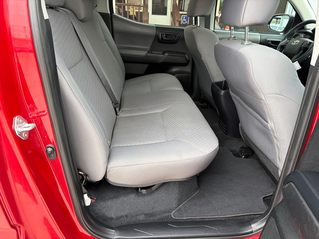 Toyota Tacoma SR5 Double Cab I4 2WD 2022