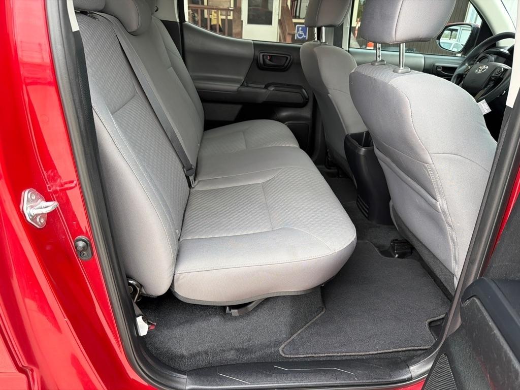 Toyota Tacoma SR5 Double Cab I4 2WD 2022