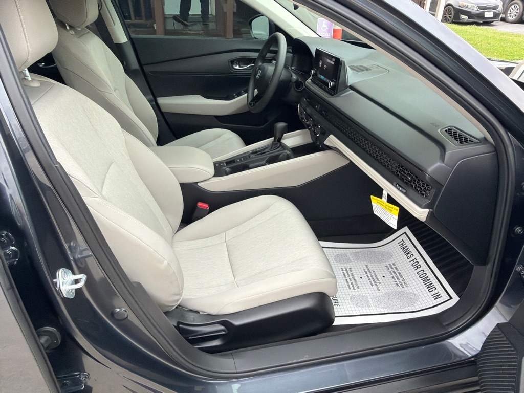 Honda Accord LX 2025