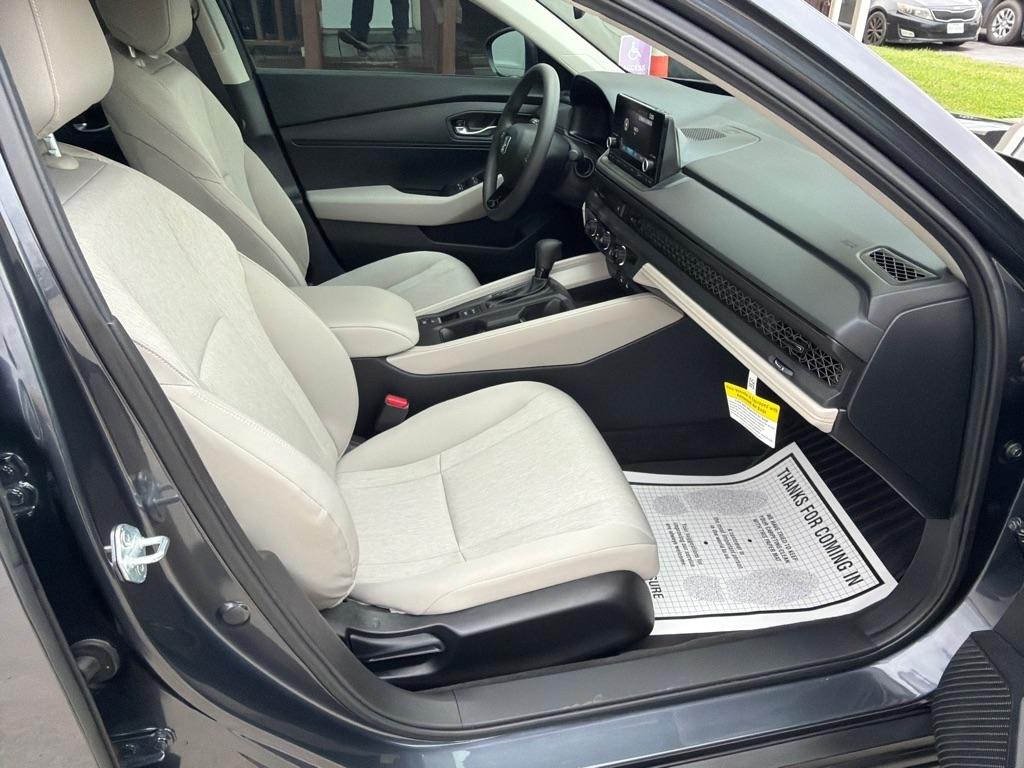 Honda Accord LX 2025