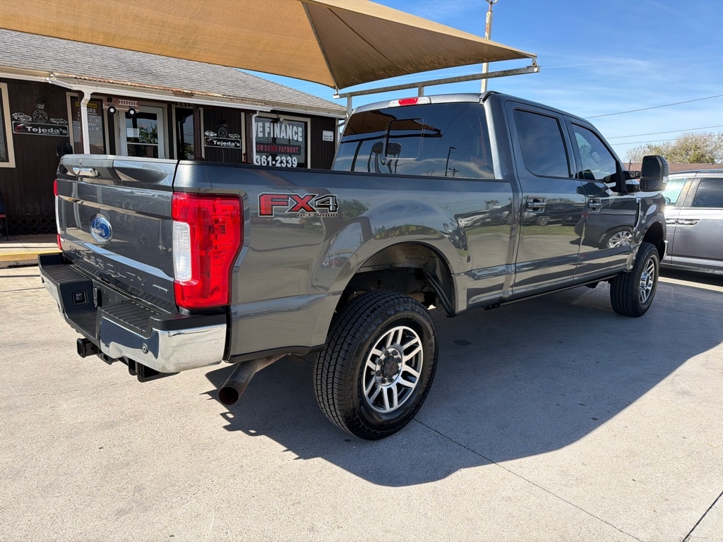 Ford F-250 SD King Ranch Crew Cab 4WD 2017