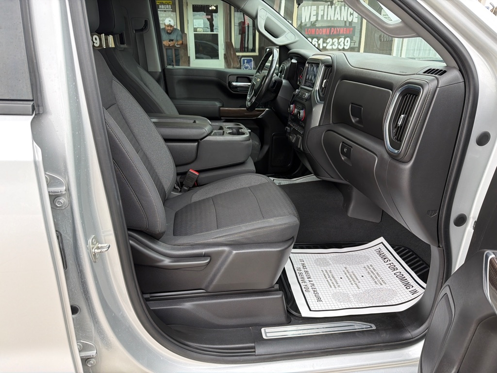 Chevrolet Silverado 1500 LT Crew Cab 2WD 2021