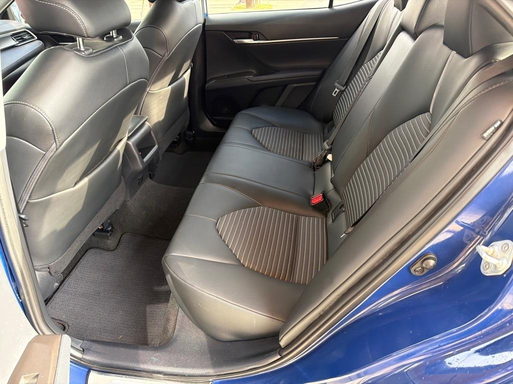 Toyota Camry SE 2023