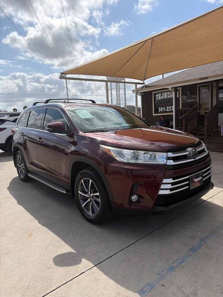 Toyota Highlander SE AWD V6 2019