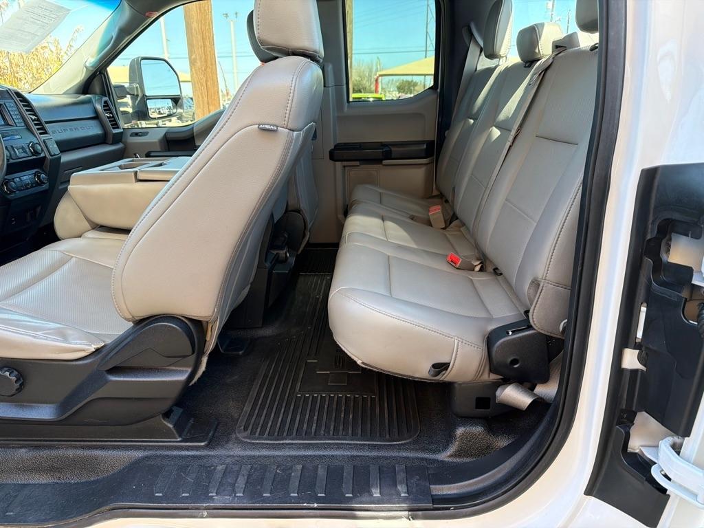 Ford F-250 SD XL SuperCab 4WD 2019