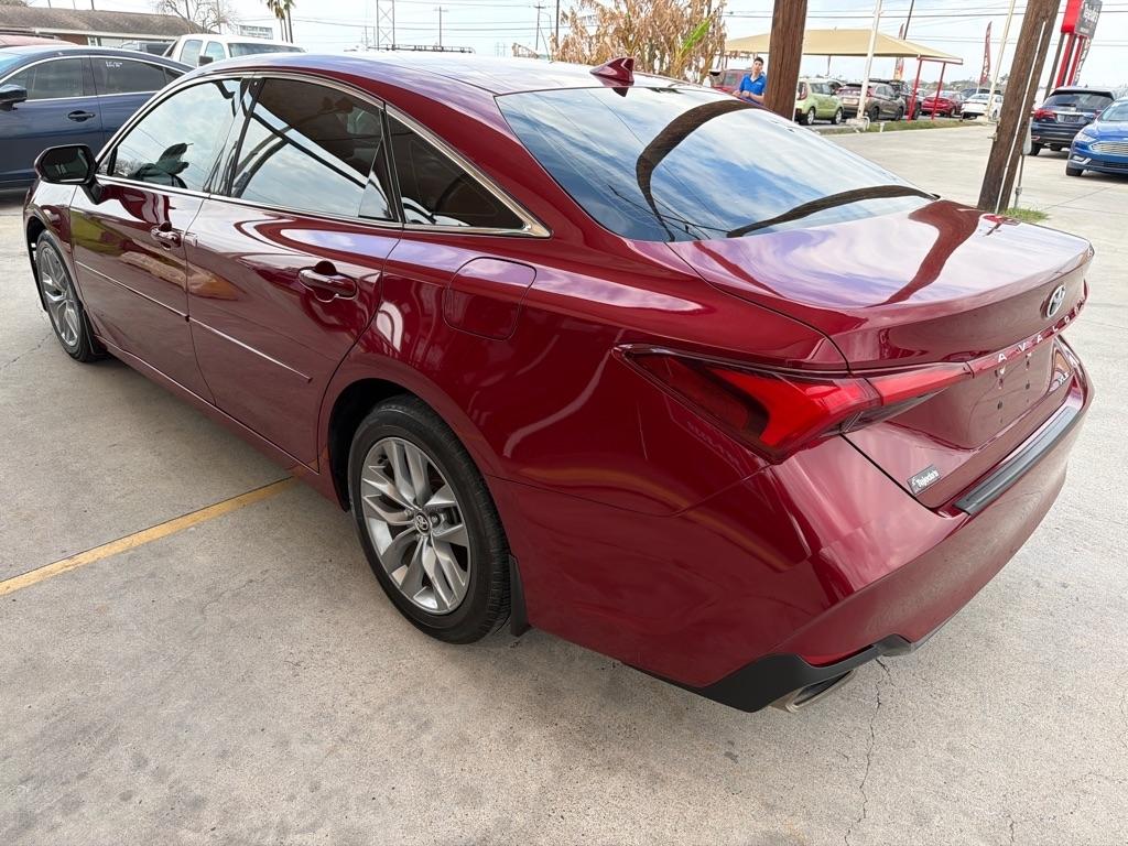 Toyota Avalon XLE 2020