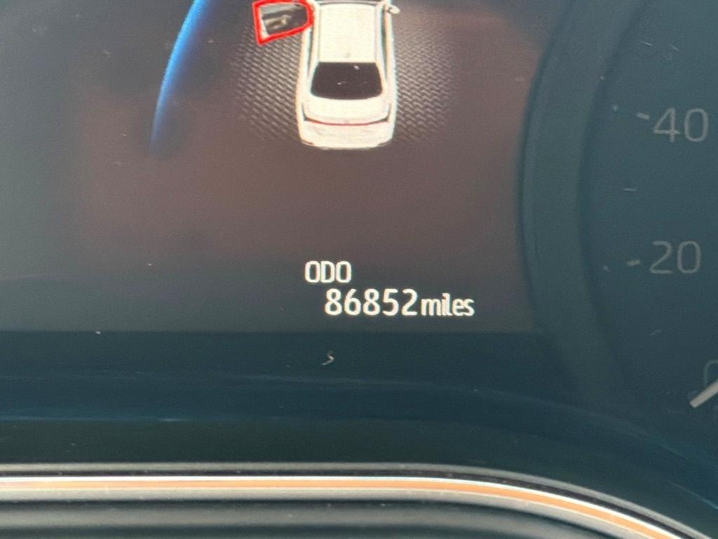 Toyota Avalon XLE 2020