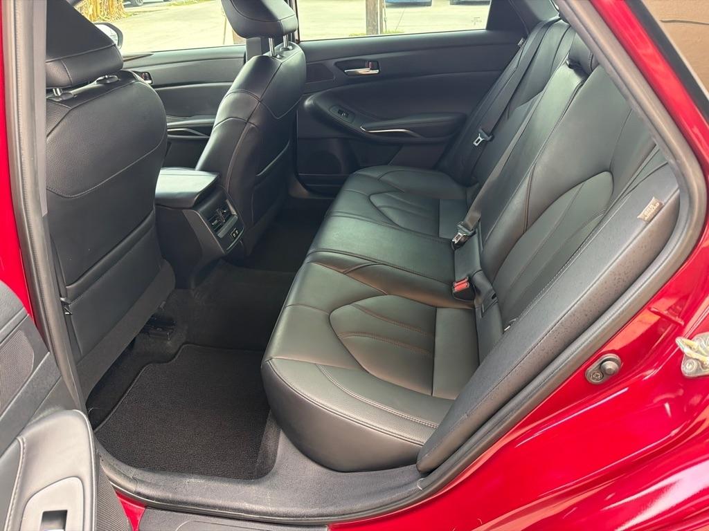 Toyota Avalon XLE 2020