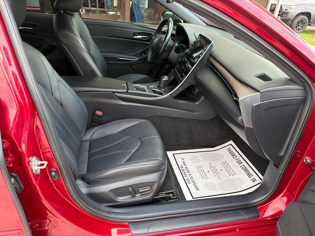 Toyota Avalon XLE 2020