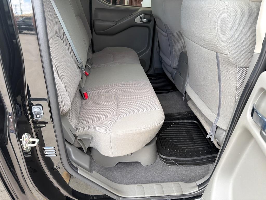 Nissan Frontier S Crew Cab 6MT 2WD 2019