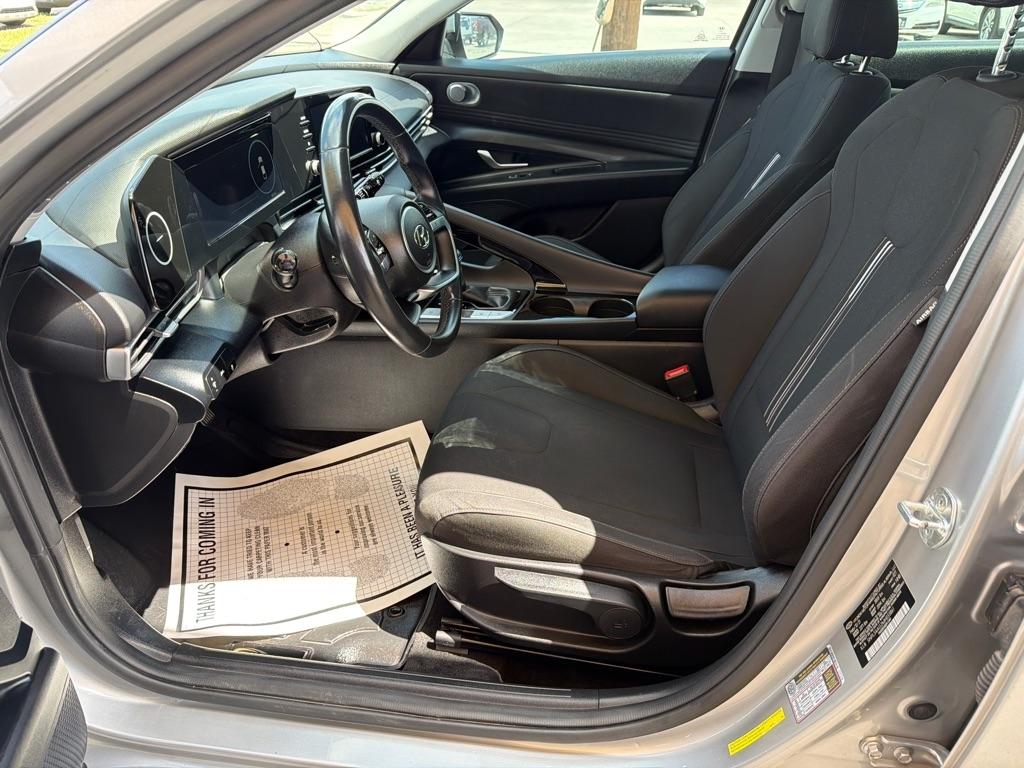 Hyundai Elantra SEL 2021