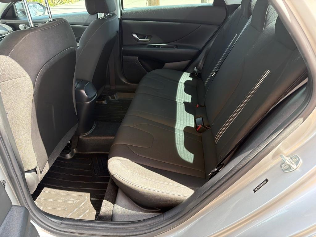 Hyundai Elantra SEL 2021