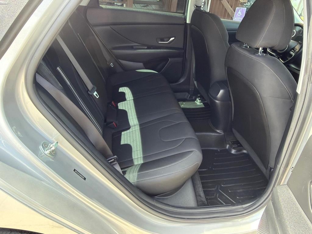 Hyundai Elantra SEL 2021