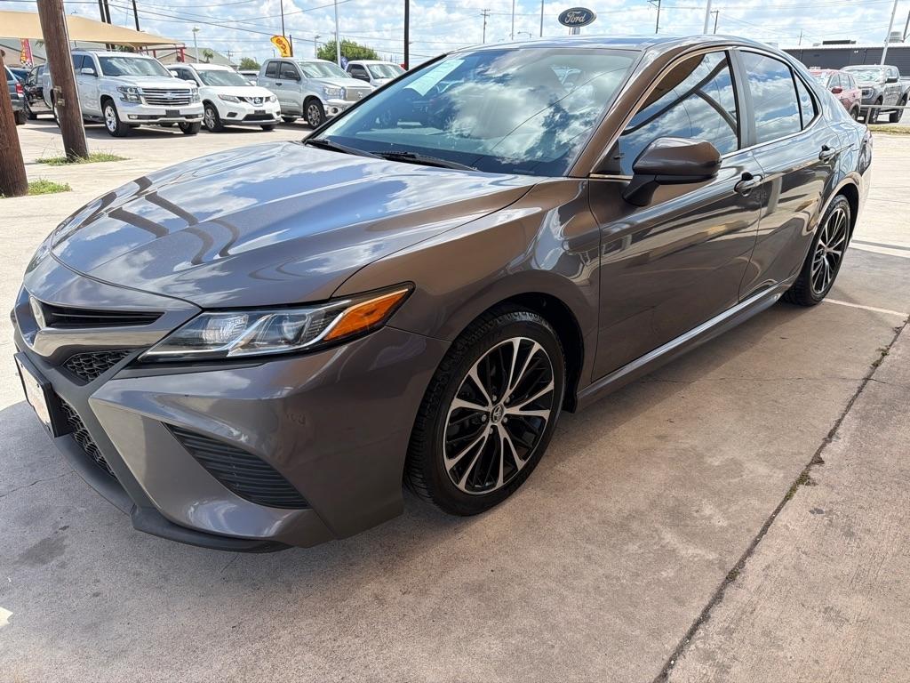 Toyota Camry L 2019