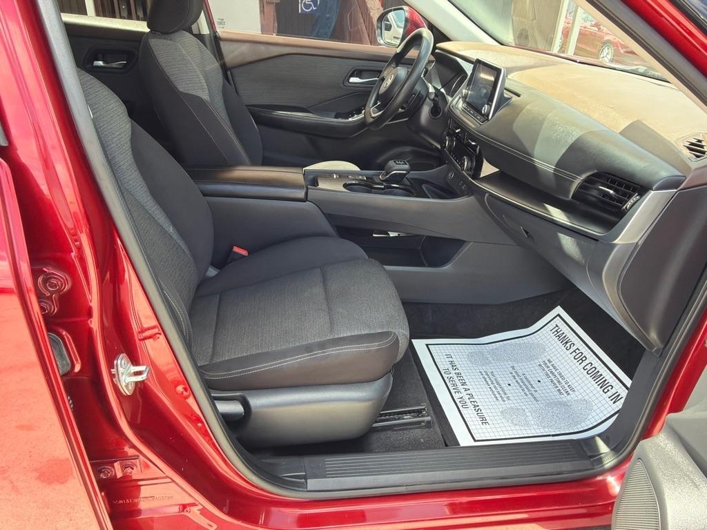 Nissan Rogue SV 2021