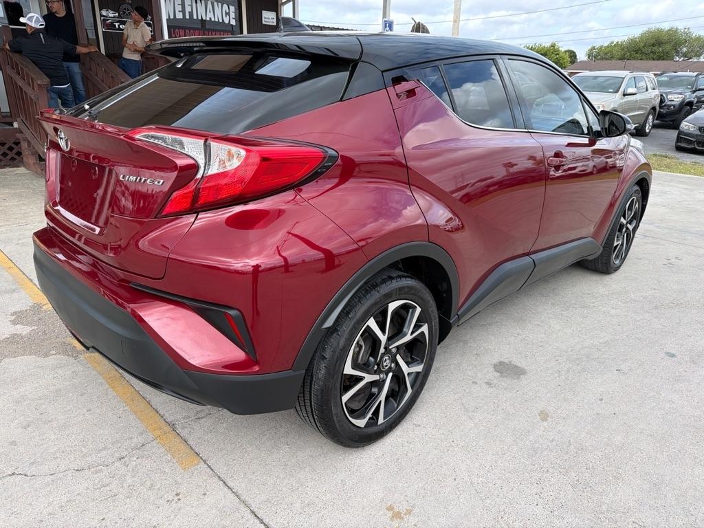 Toyota C-HR XLE 2019