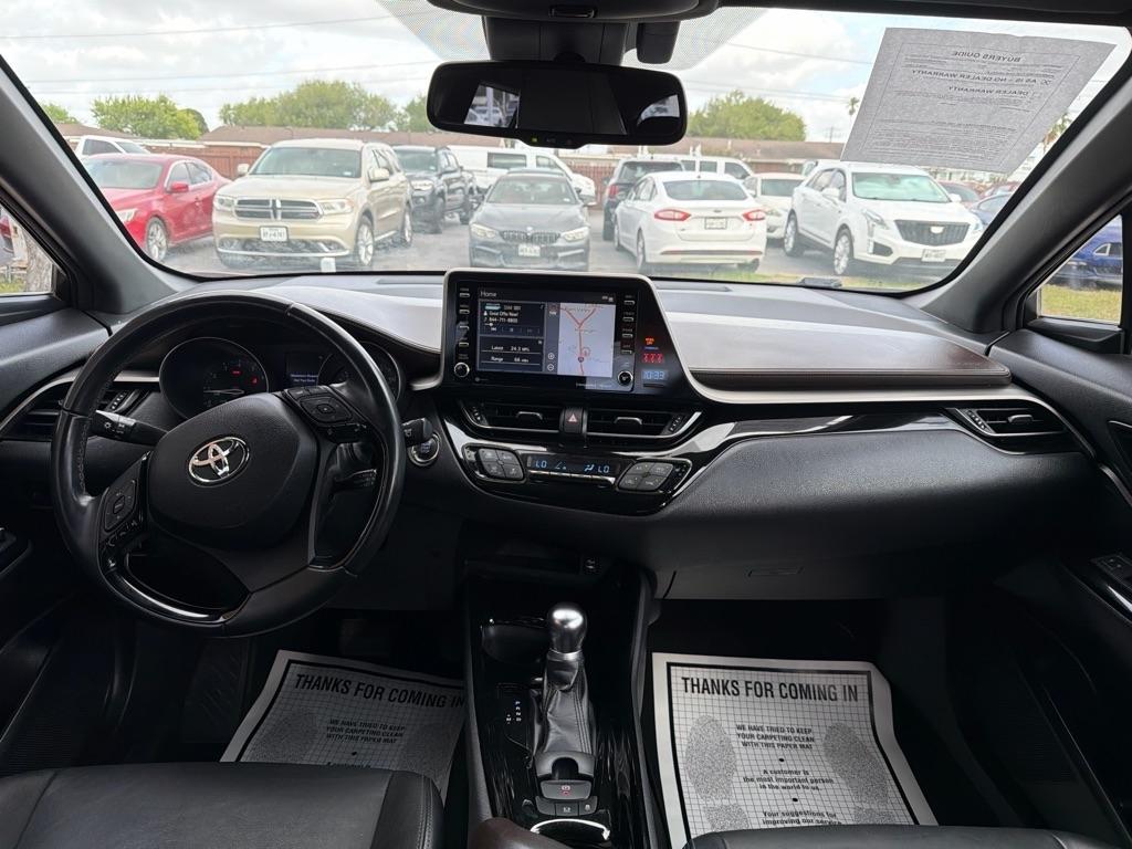 Toyota C-HR XLE 2019
